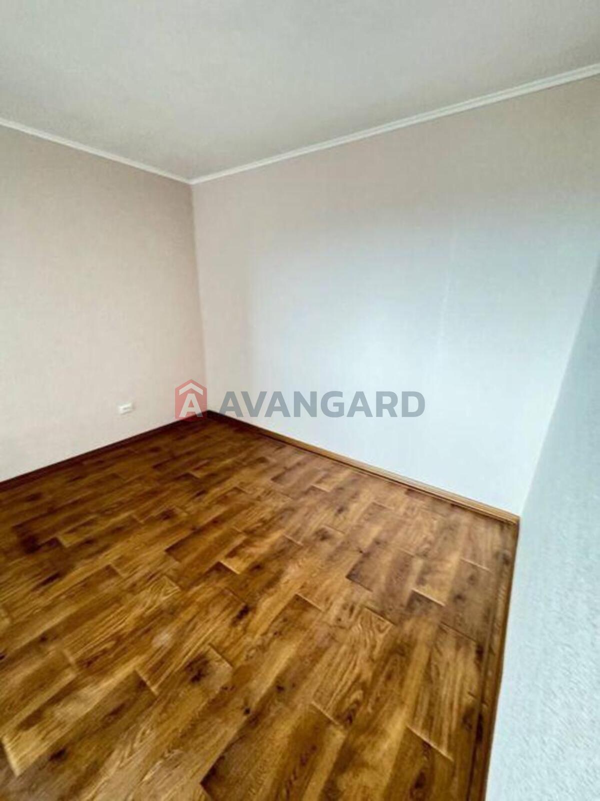 1 ��. ��������, 49/-/18 ��. �., 9/25 ������ ���� 3