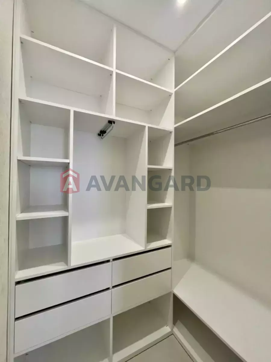 1 ����. ��������, 46/22/12 ��. �., 8/10 ���� ���� 4