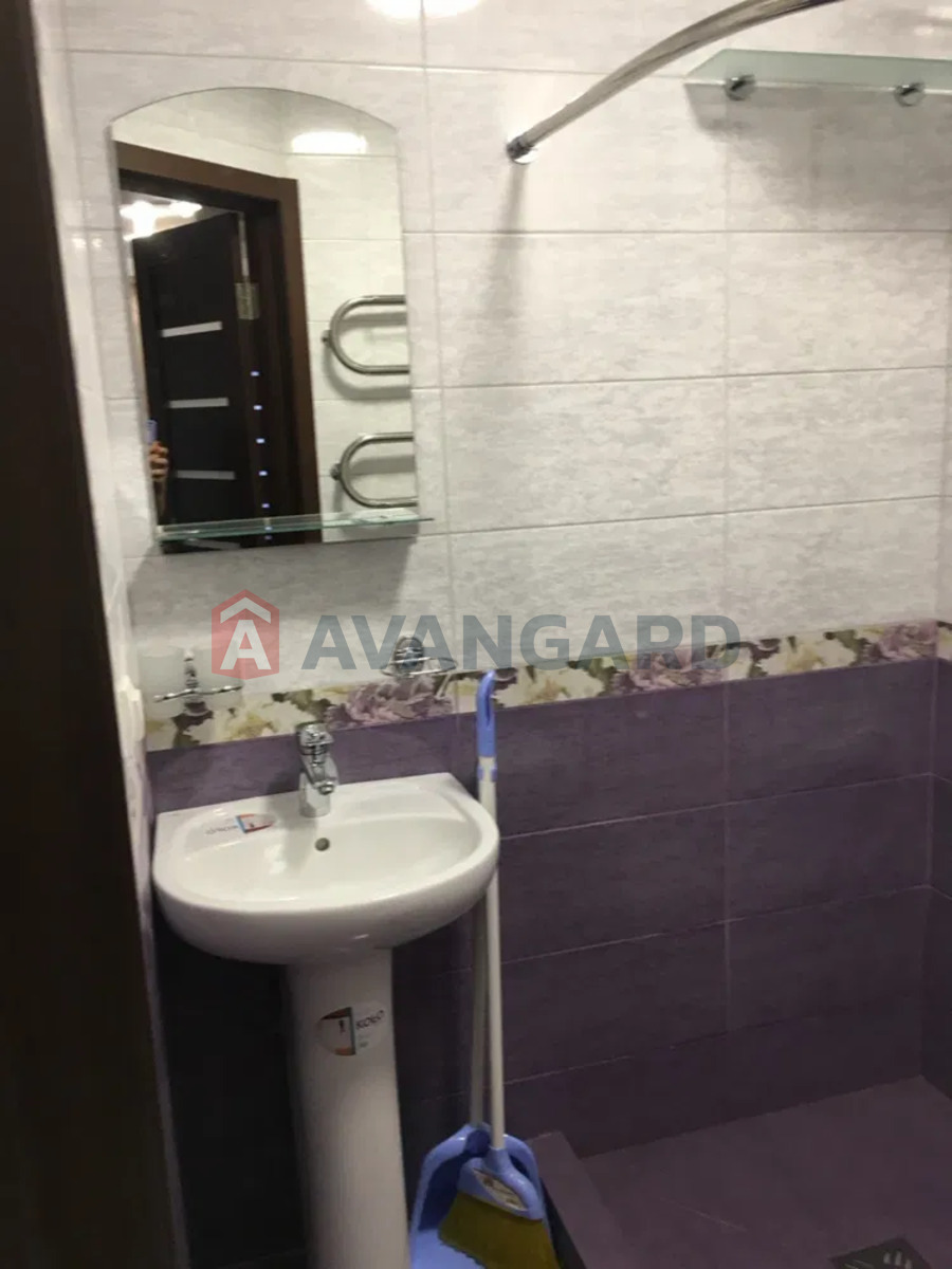 2 ��. ��������, 42/-/7 ��. �., 2/5 ������ ���� 9