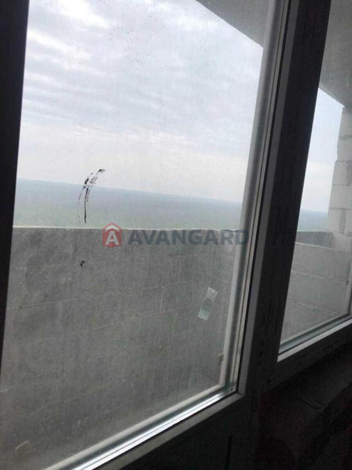 1 ��. ��������, 40/-/11 ��. �., 21/25 ������ ���� 5