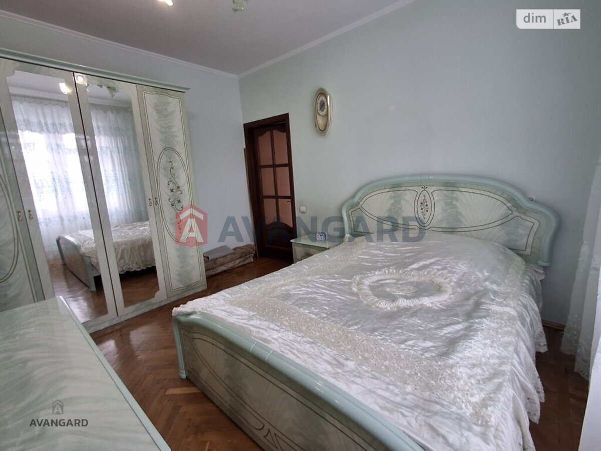 3 ����. ��������, 75/52/8 ��. �., 2/5 ���� ���� 1