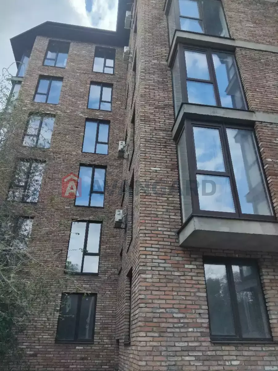 1 ��. ��������, 52/-/- ��. �., 5/5 ������ ���� 1