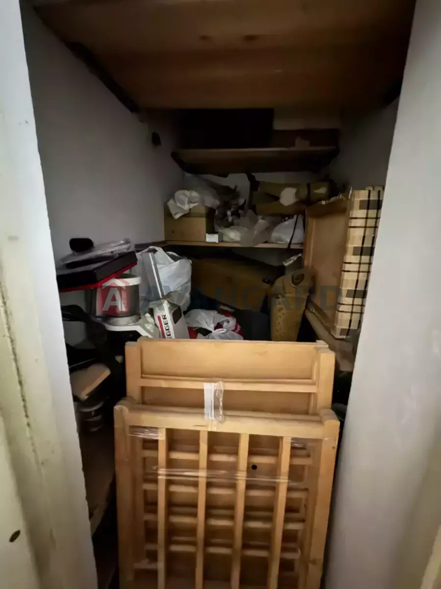 1 ��. ��������, 12/-/- ��. �., 3/9 ������ ���� 5