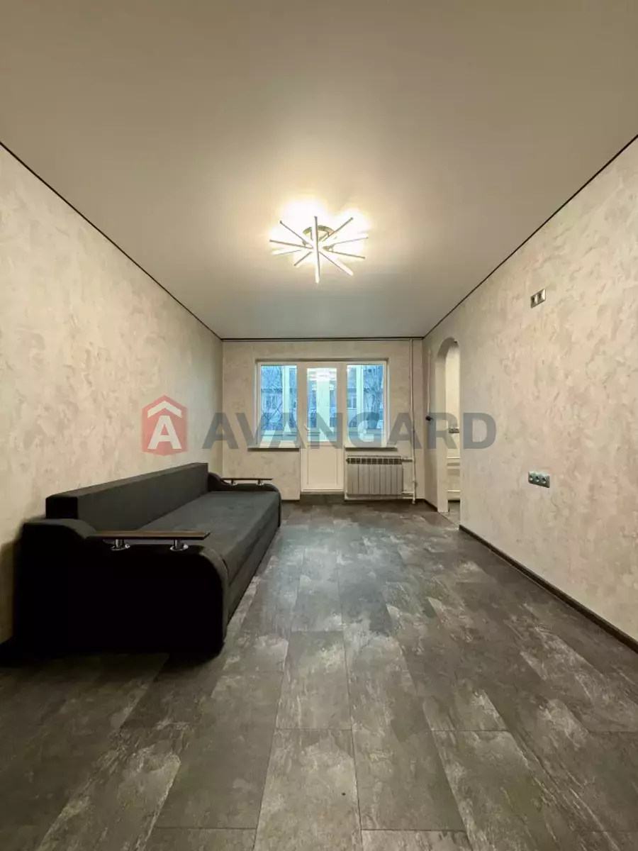 1 ��. ��������, 32/-/5 ��. �., 4/5 ������ ���� 6