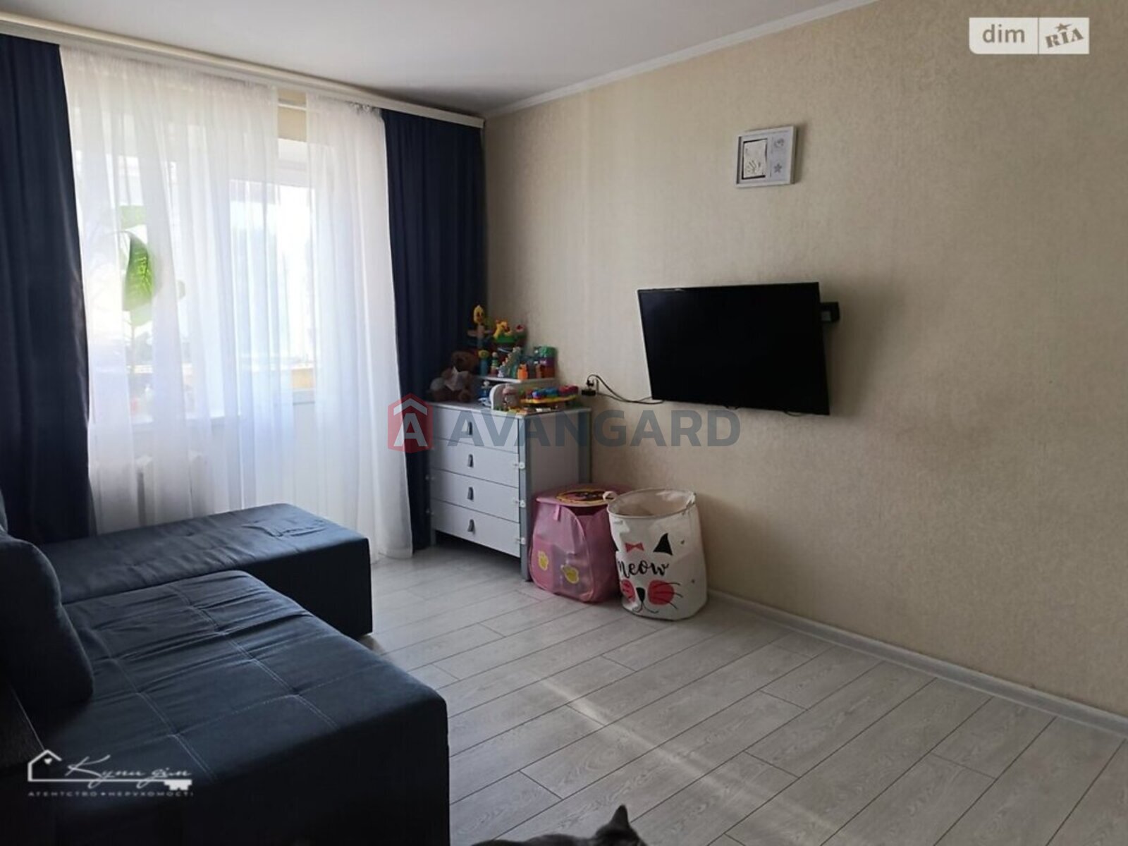 2 ��. ��������, 43/29/8 ��. �., 5/5 ������ ���� 2