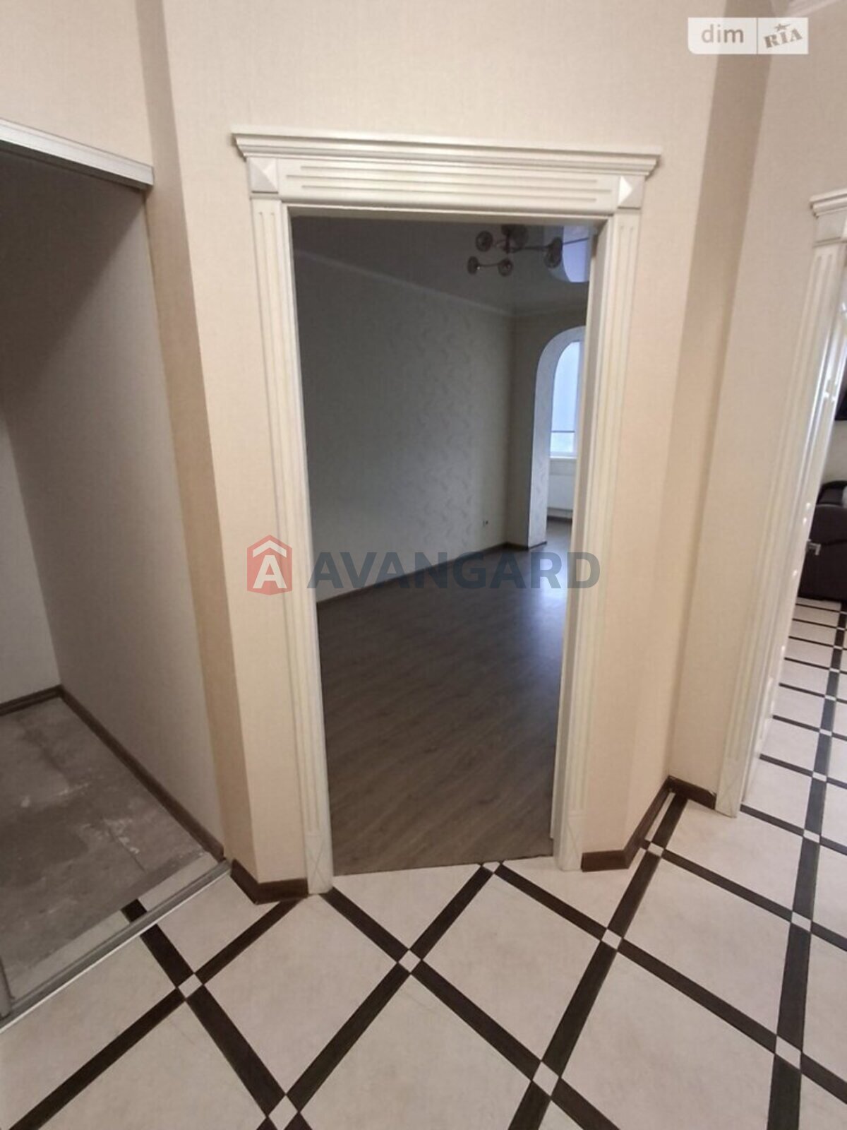 1 ��. ��������, 57/-/- ��. �., 9/12 ������ ���� 14