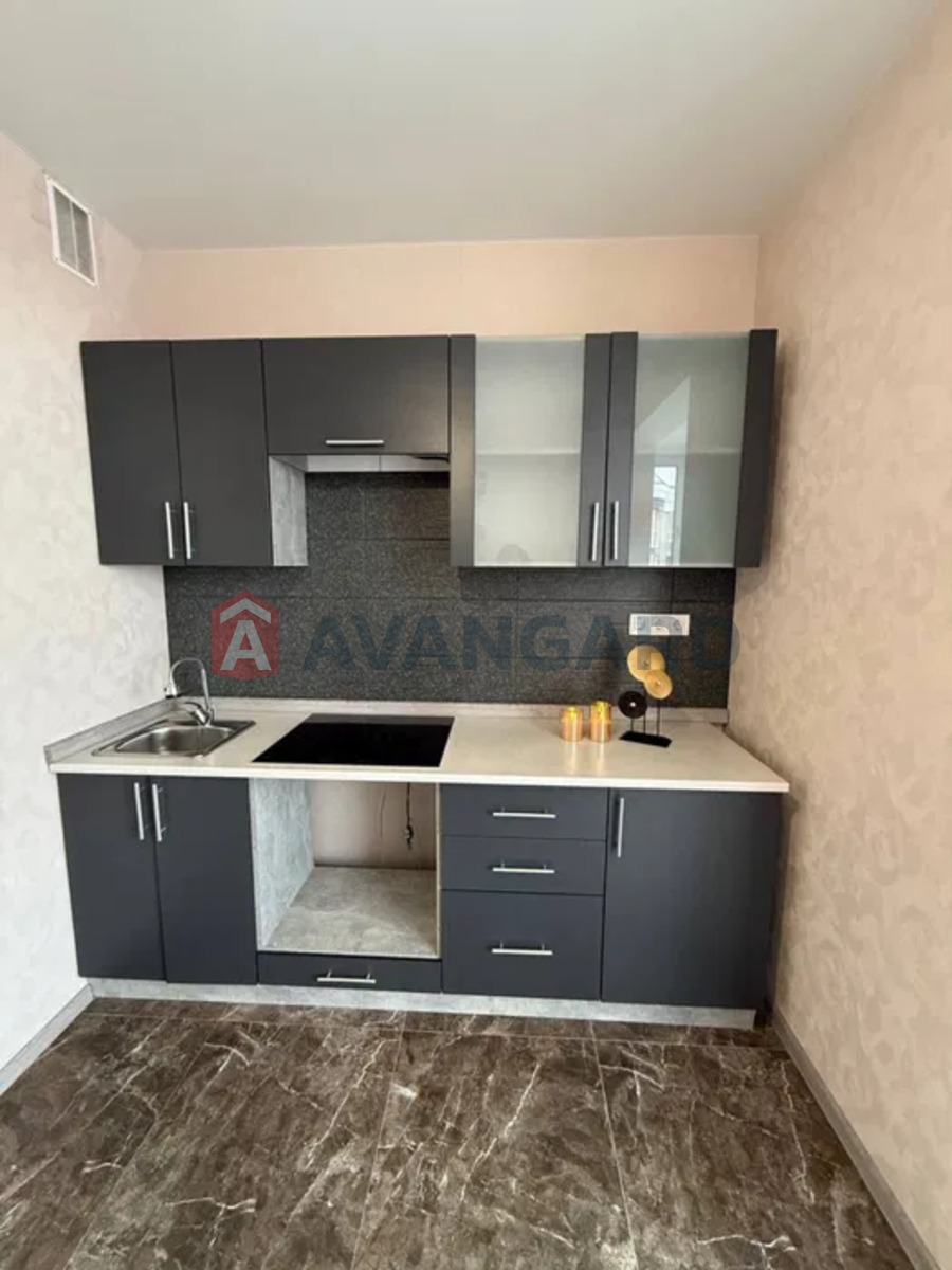 1 ��. ��������, 36/-/12 ��. �., 9/10 ������ ���� 8