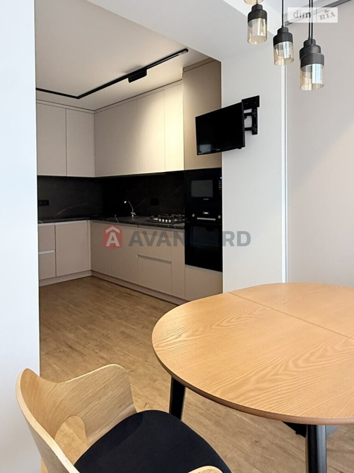 2 ��. ��������, 72/41/- ��. �., 2/10 ������ ���� 8