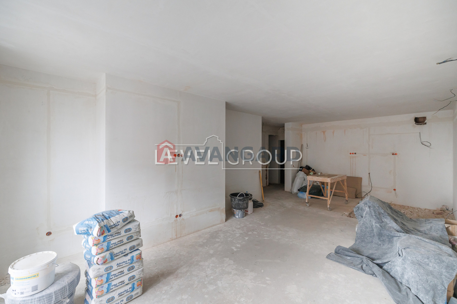 3 ��. ��������, 118/52/40 ��. �., 11/24 ������ ���� 6