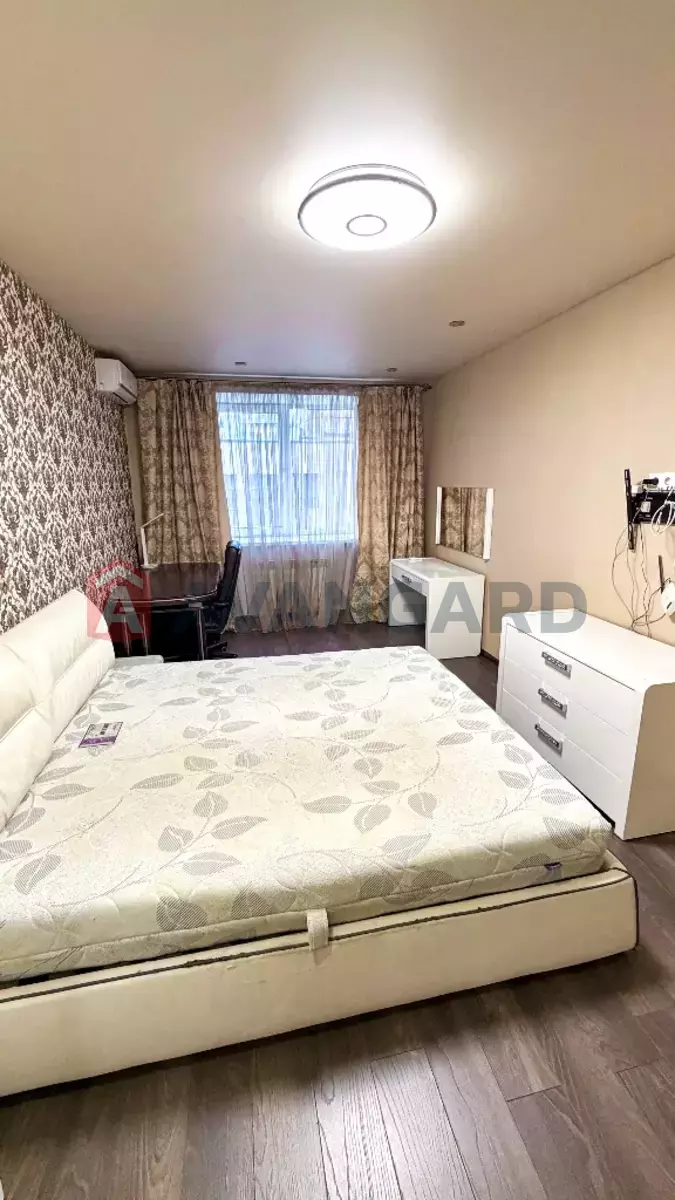 3 ��. ��������, 116/-/- ��. �., 4/12 ������ ���� 20