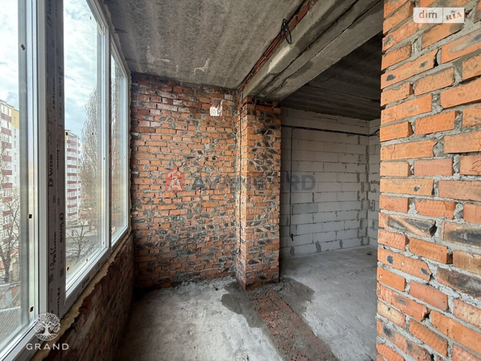 1 ��. ��������, 40/-/- ��. �., 8/9 ������ ���� 4