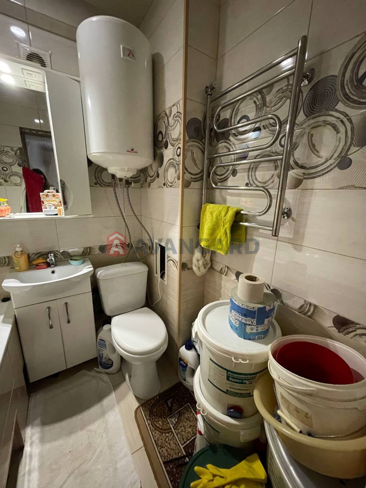 1 ��. ��������, 41,7/19,8/6,1 ��. �., 2/9 ������ ���� 6