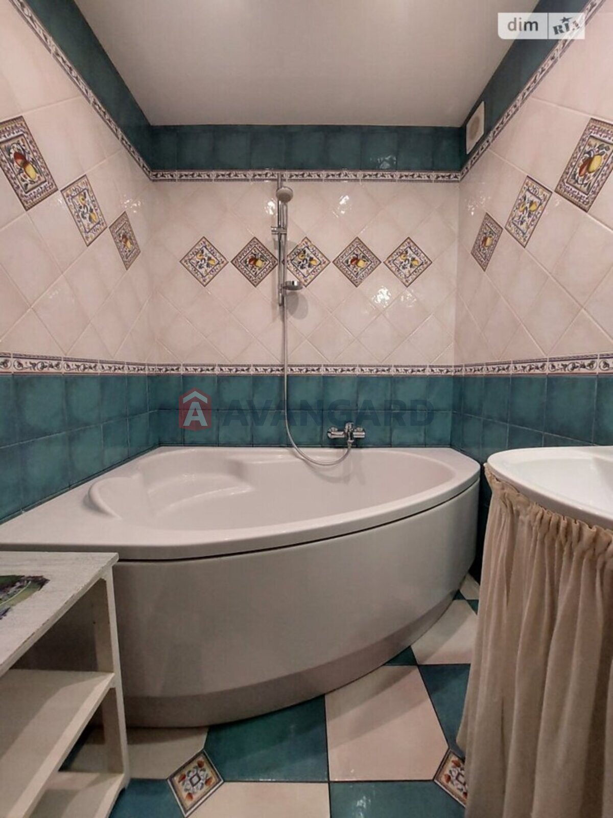 3 ����. ��������, 66/-/- ��. �., 8/9 ���� ���� 18