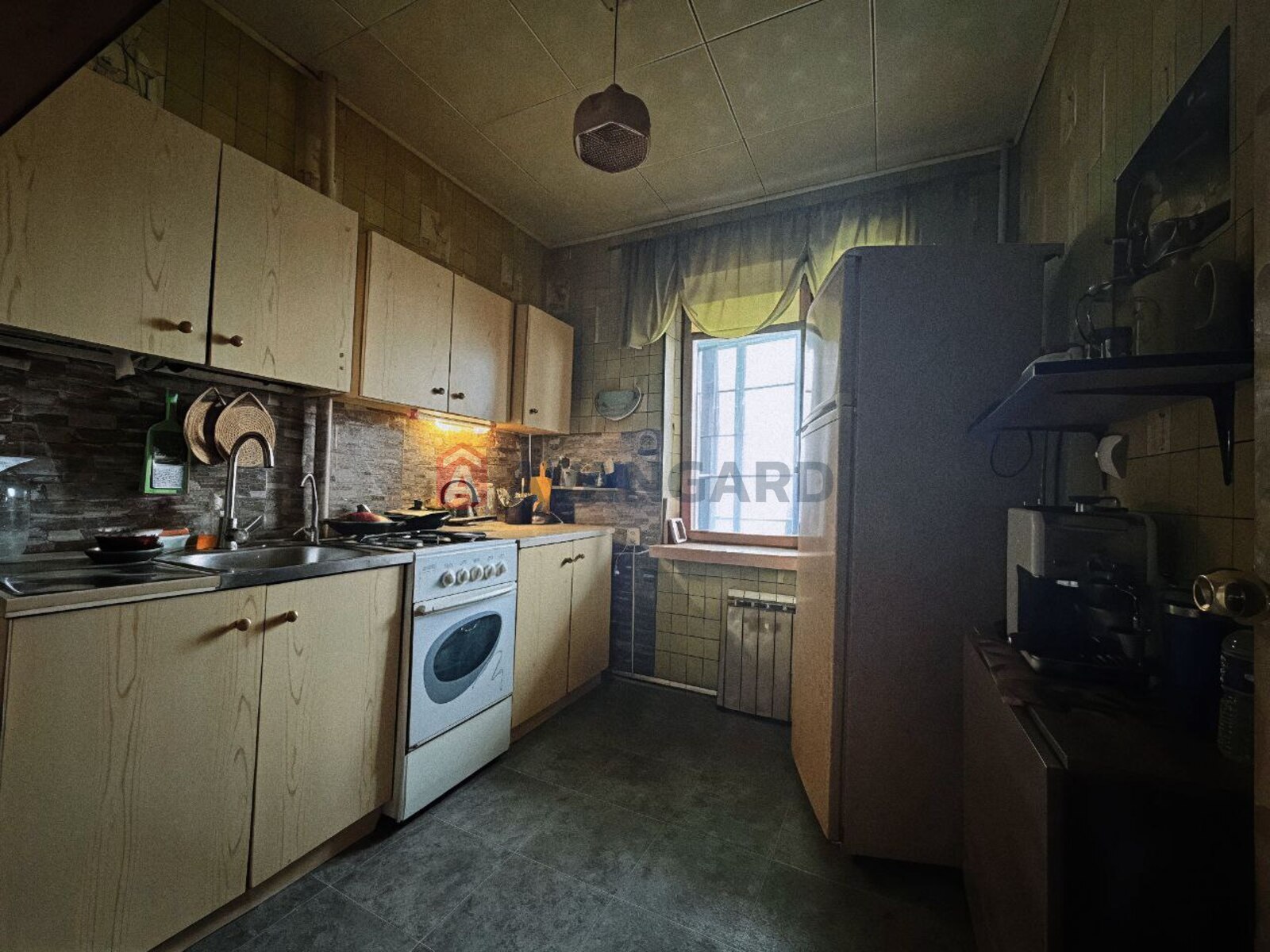 2 ����. ��������, 47/-/7 ��. �., 10/16 ���� ���� 6