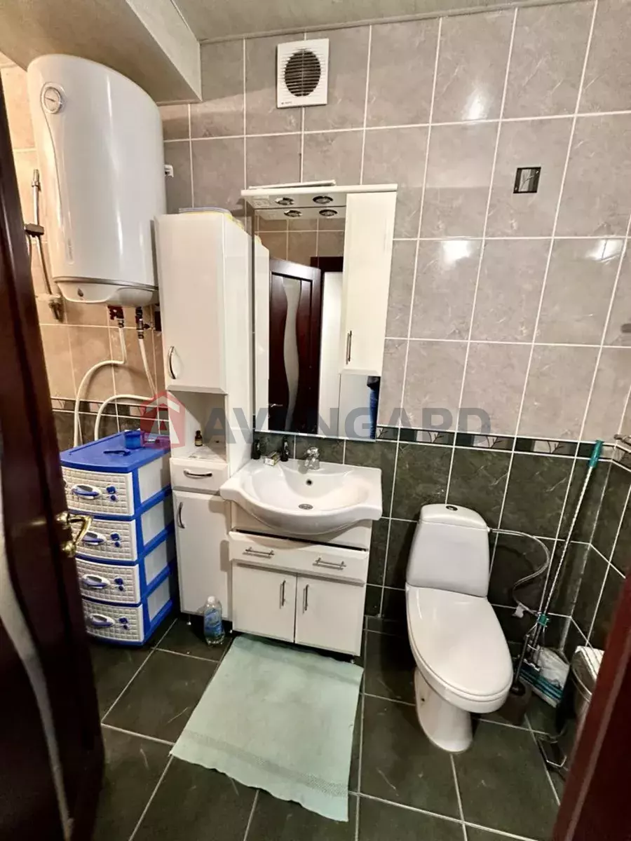 3 ����. ��������, 93/-/30 ��. �., 9/11 ���� ���� 15