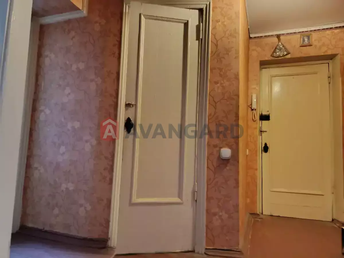 2 ��. ��������, 42/24/6 ��. �., 2/4 ������ ���� 6