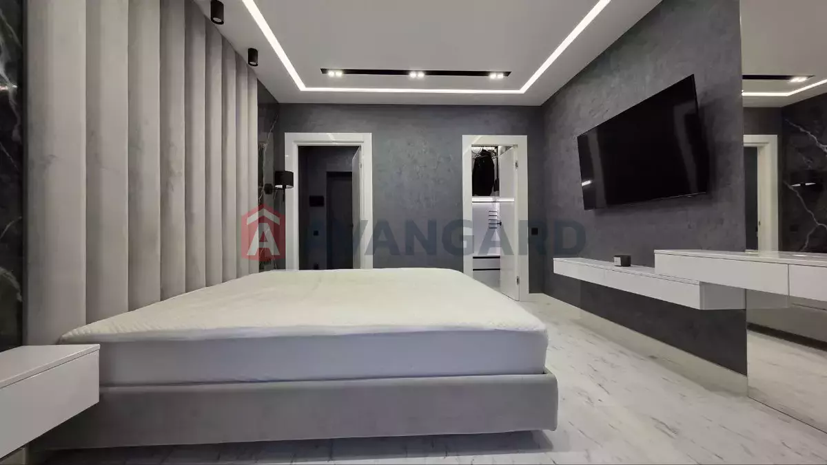 3 ��. ��������, 72/-/- ��. �., 8/12 ������ ���� 6