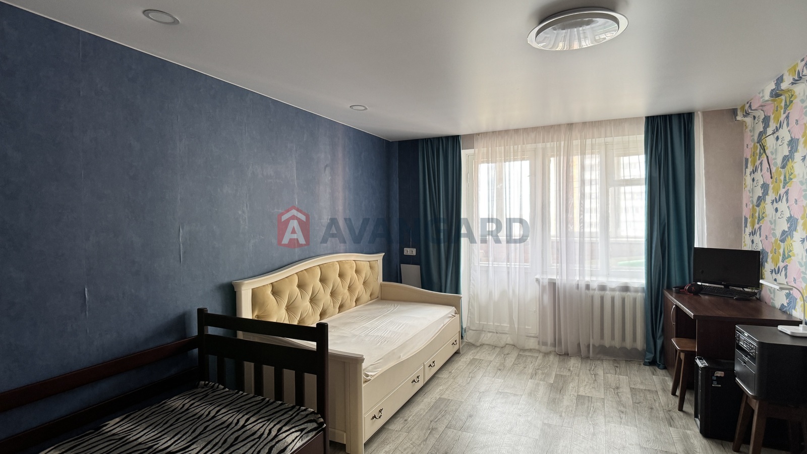 3 ��. ��������, 70/33/20 ��. �., 11/14 ������ ���� 12