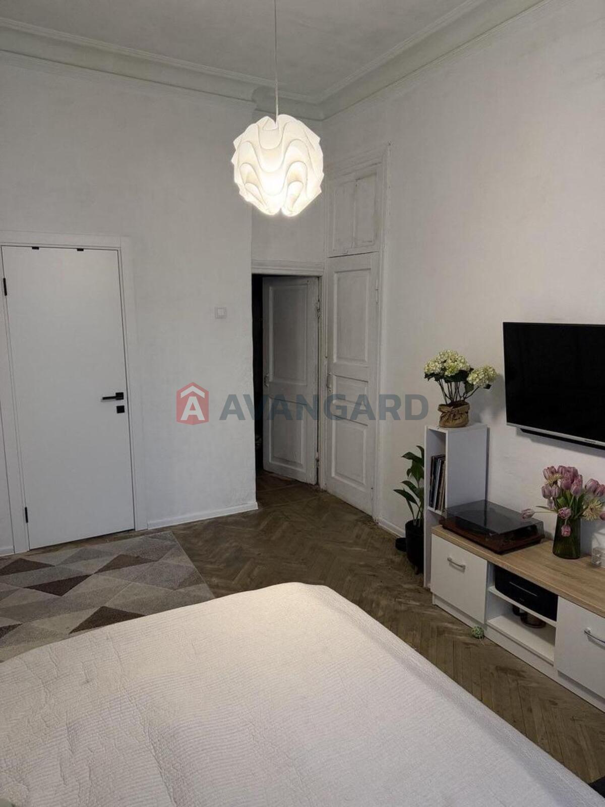 3 ��. ��������, 61/46/5 ��. �., 3/5 ������ ���� 6