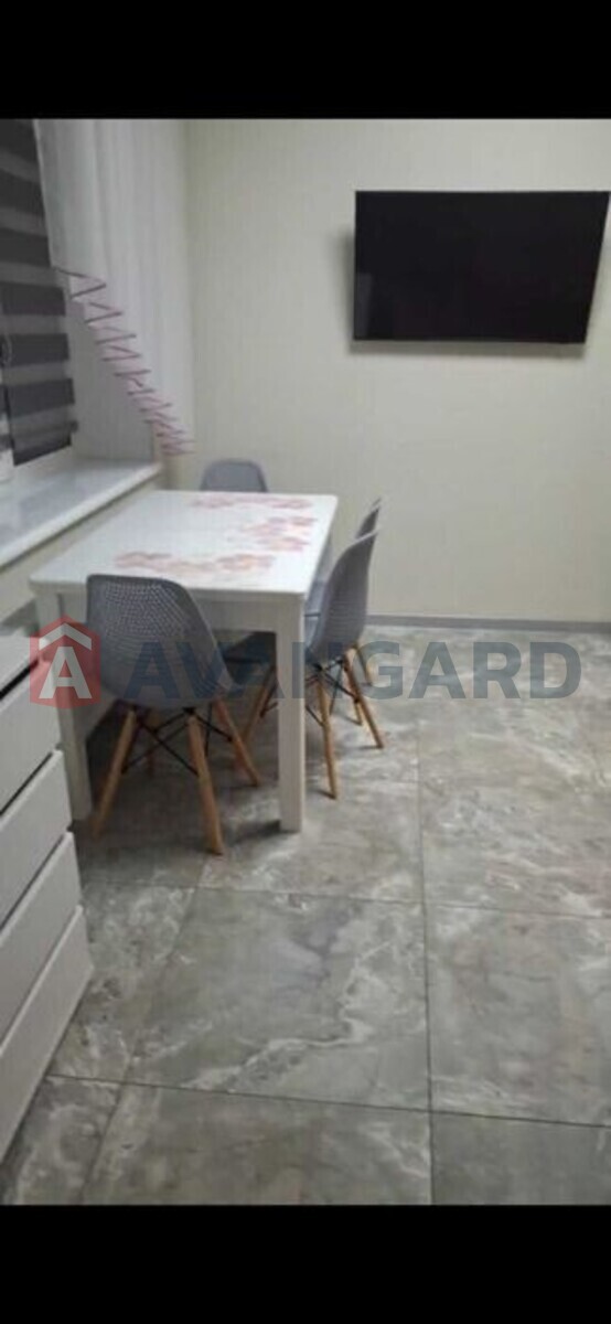 1 ��. ��������, 44/-/15 ��. �., 1/4 ������ ���� 5