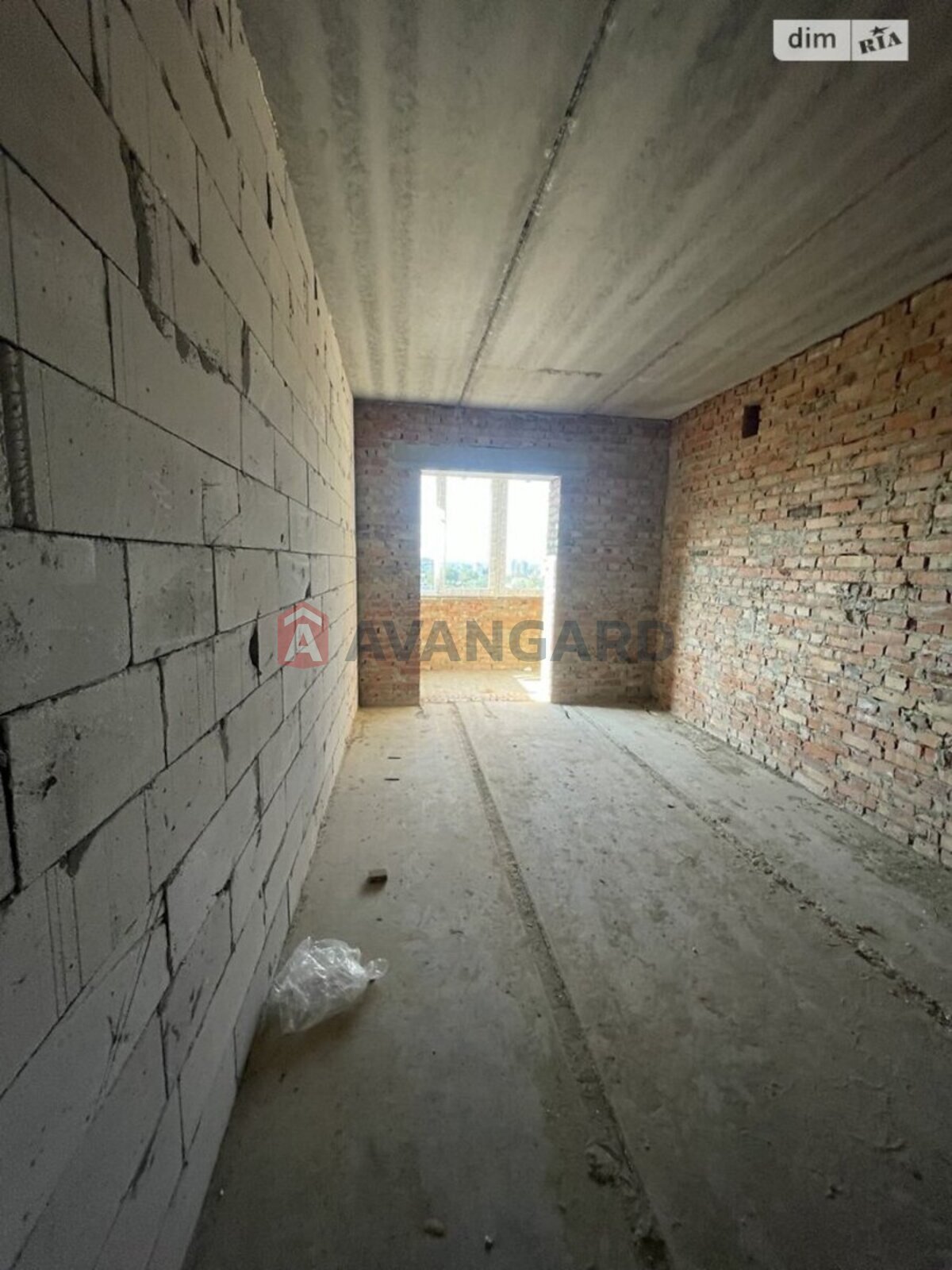 1 ��. ��������, 44/19/16 ��. �., 7/10 ������ ���� 9