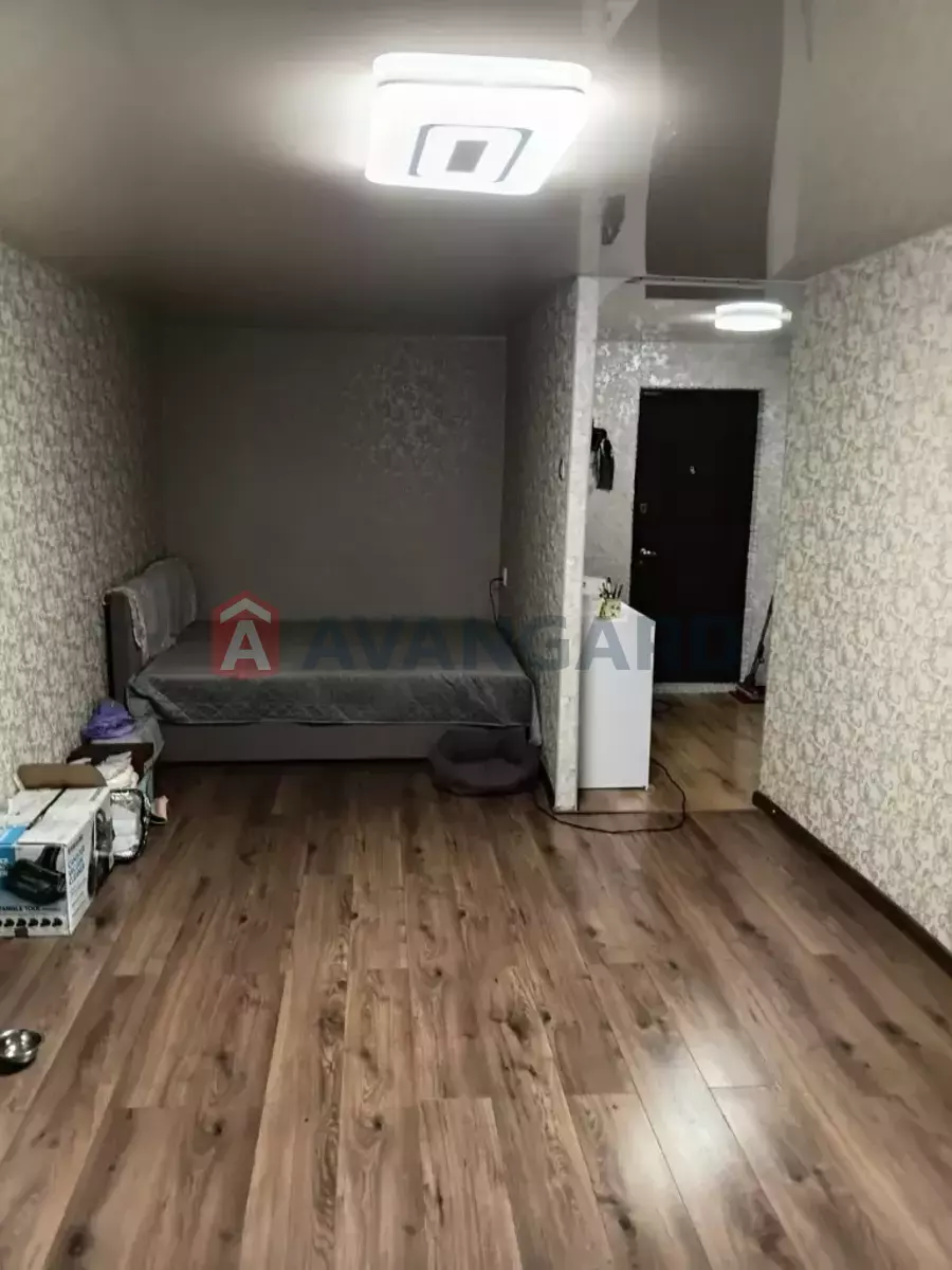 1 ��. ��������, 40/-/8 ��. �., 8/12 ������ ���� 13