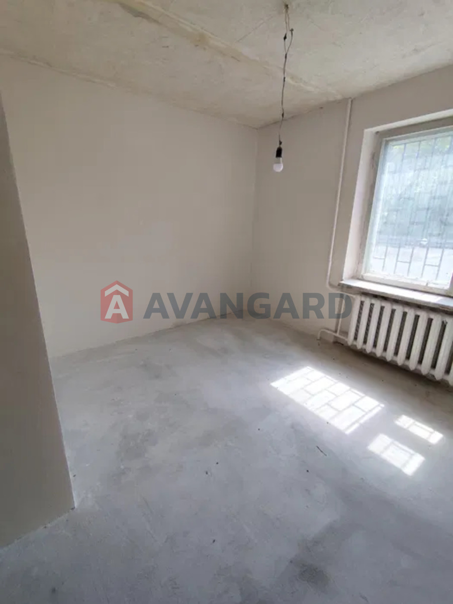 3 ��. ��������, 65/-/8 ��. �., 2/9 ������ ���� 13