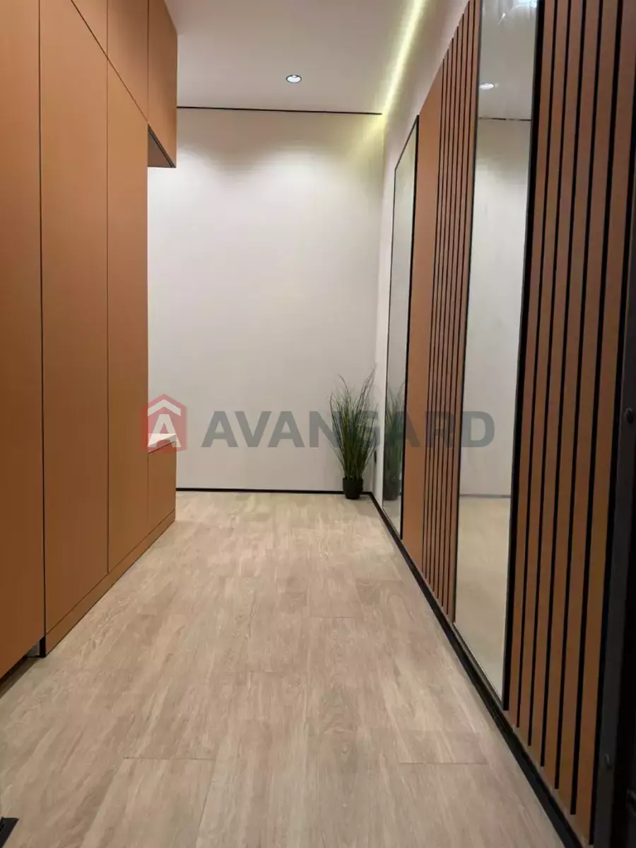 3 ��. ��������, 60/-/- ��. �., 8/24 ������ ���� 12