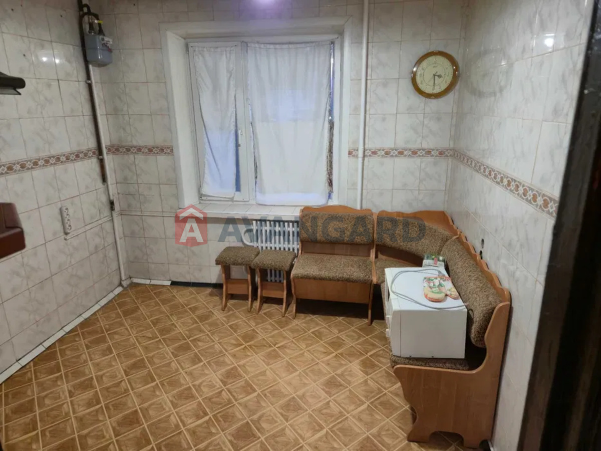 2 ����. ��������, 49/-/8 ��. �., 4/9 ���� ���� 14