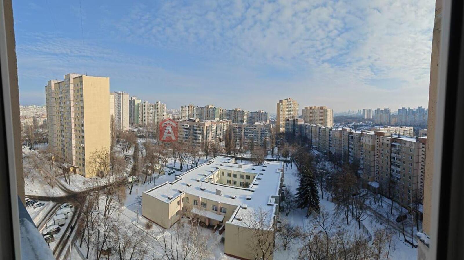 3 ��. ��������, 72/42/8 ��. �., 13/16 ������ ���� 20