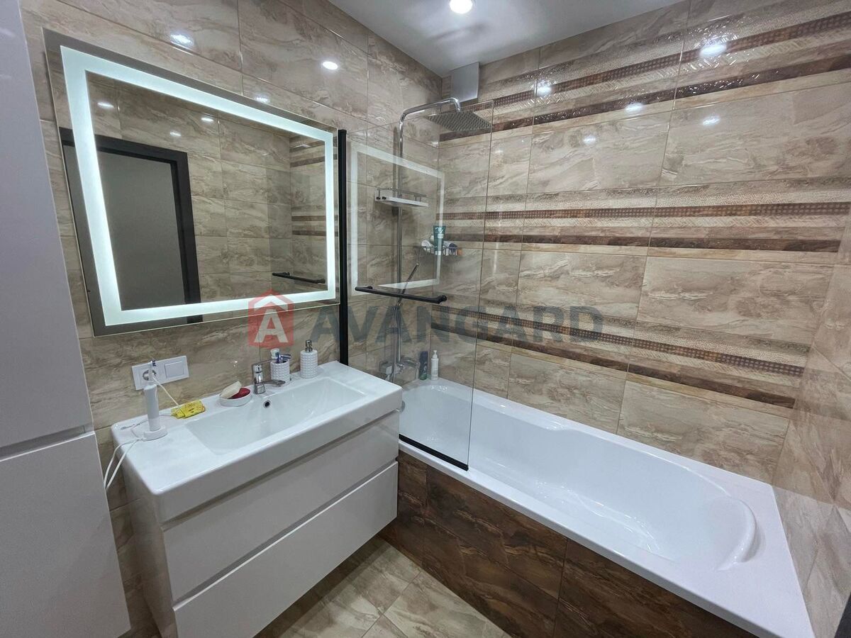 2 ��. ��������, 78/ 38 / 15 ��. �., 23/25 ������ ���� 13