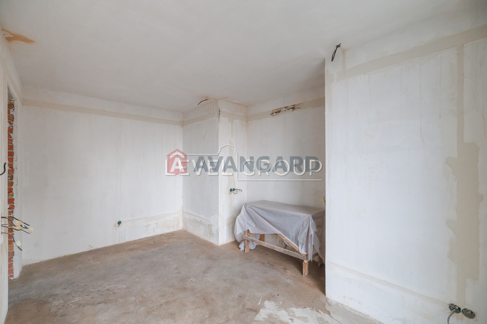 3 ��. ��������, 118/52/40 ��. �., 11/24 ������ ���� 10