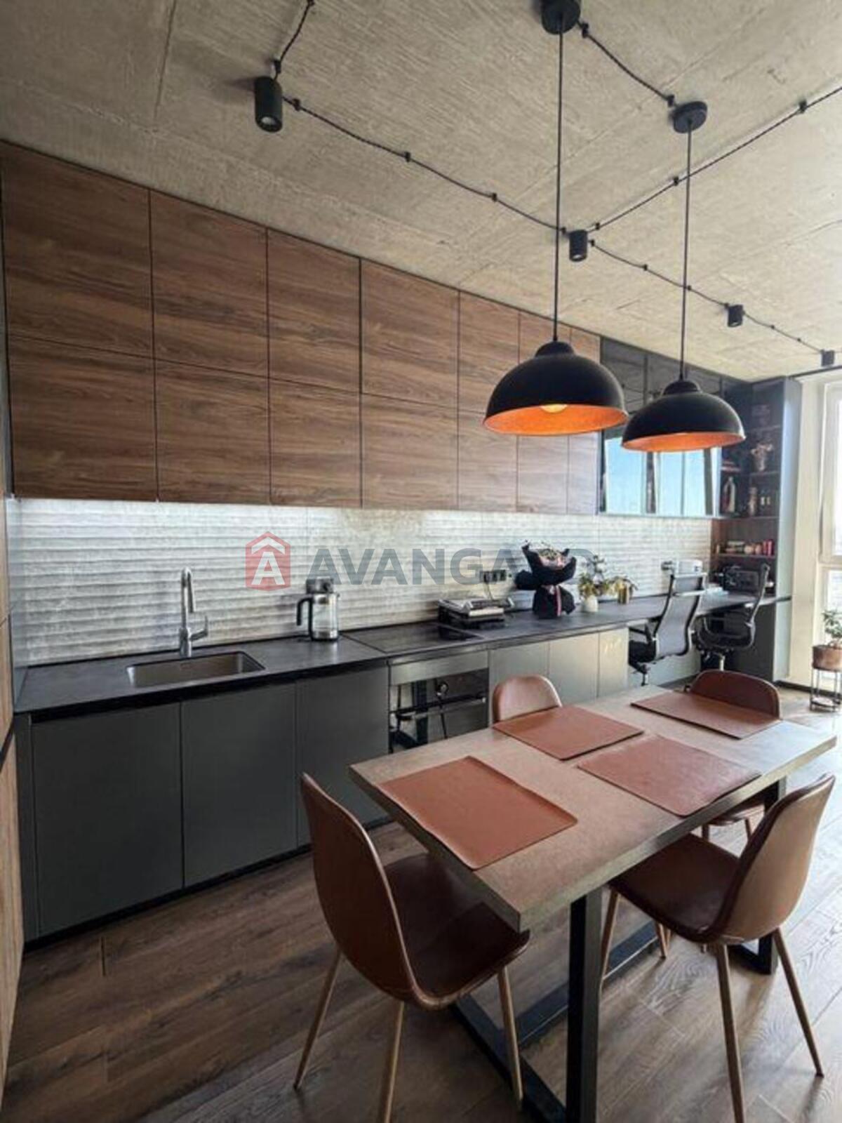 1 ��. ��������, 38/-/20 ��. �., 9/15 ������ ���� 2