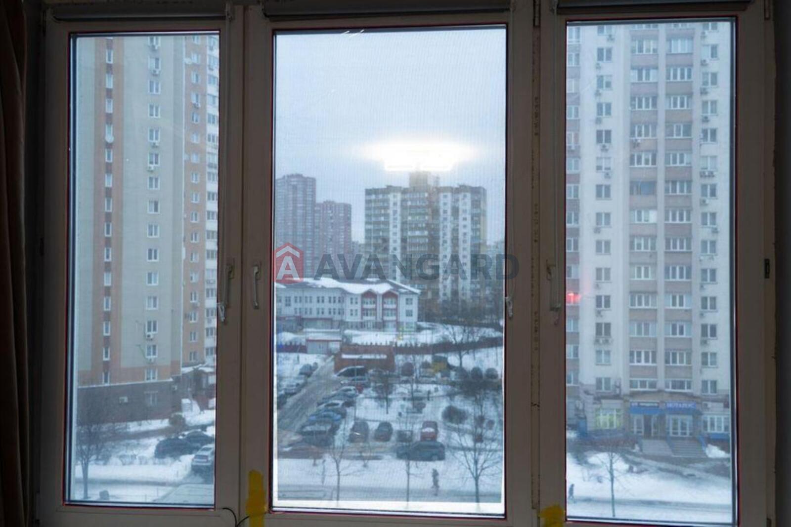 1 ��. ��������, 53/-/14 ��. �., 6/24 ������ ���� 7