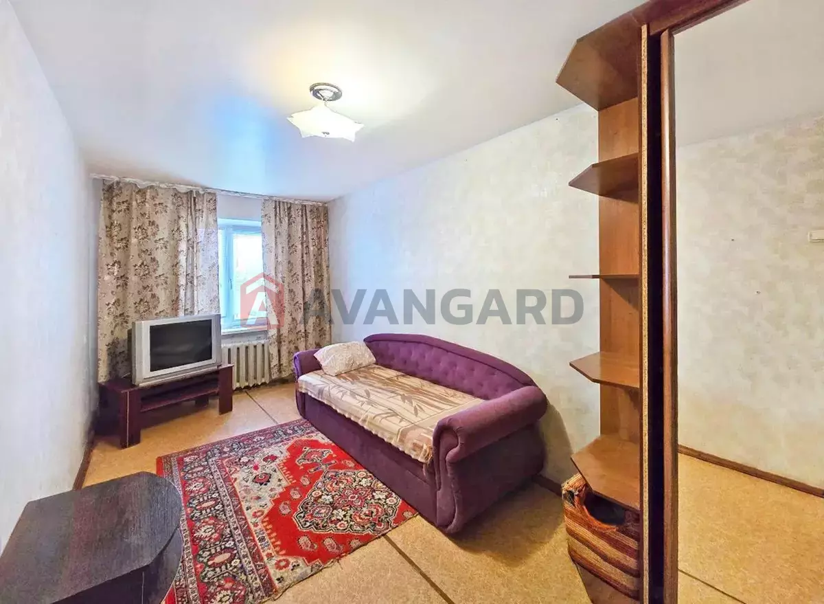 3 ��. ��������, 60/44/5 ��. �., 4/5 ������ ���� 4