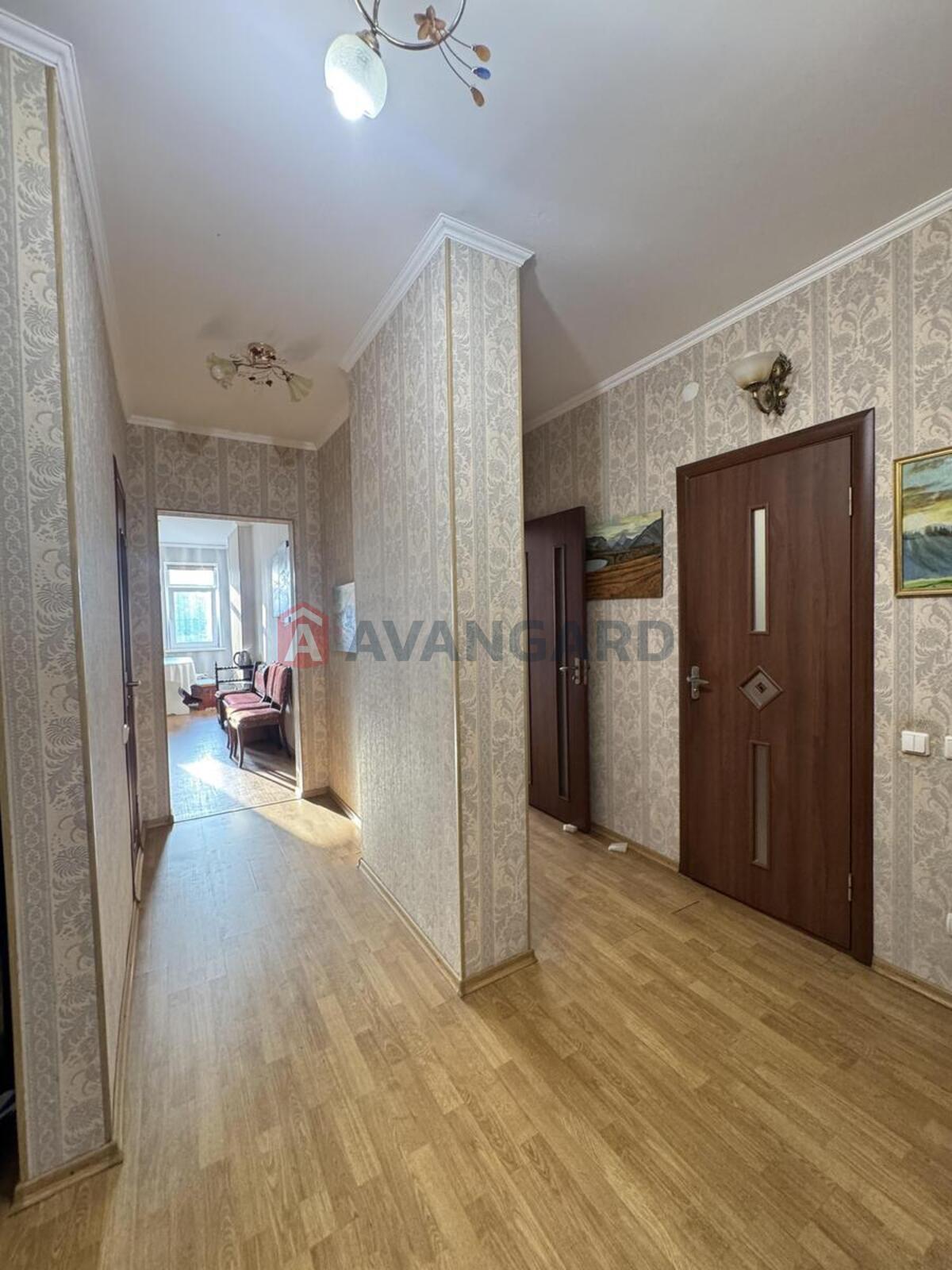 3 ����. ��������, 92/57/15 ��. �., 12/28 ���� ���� 16