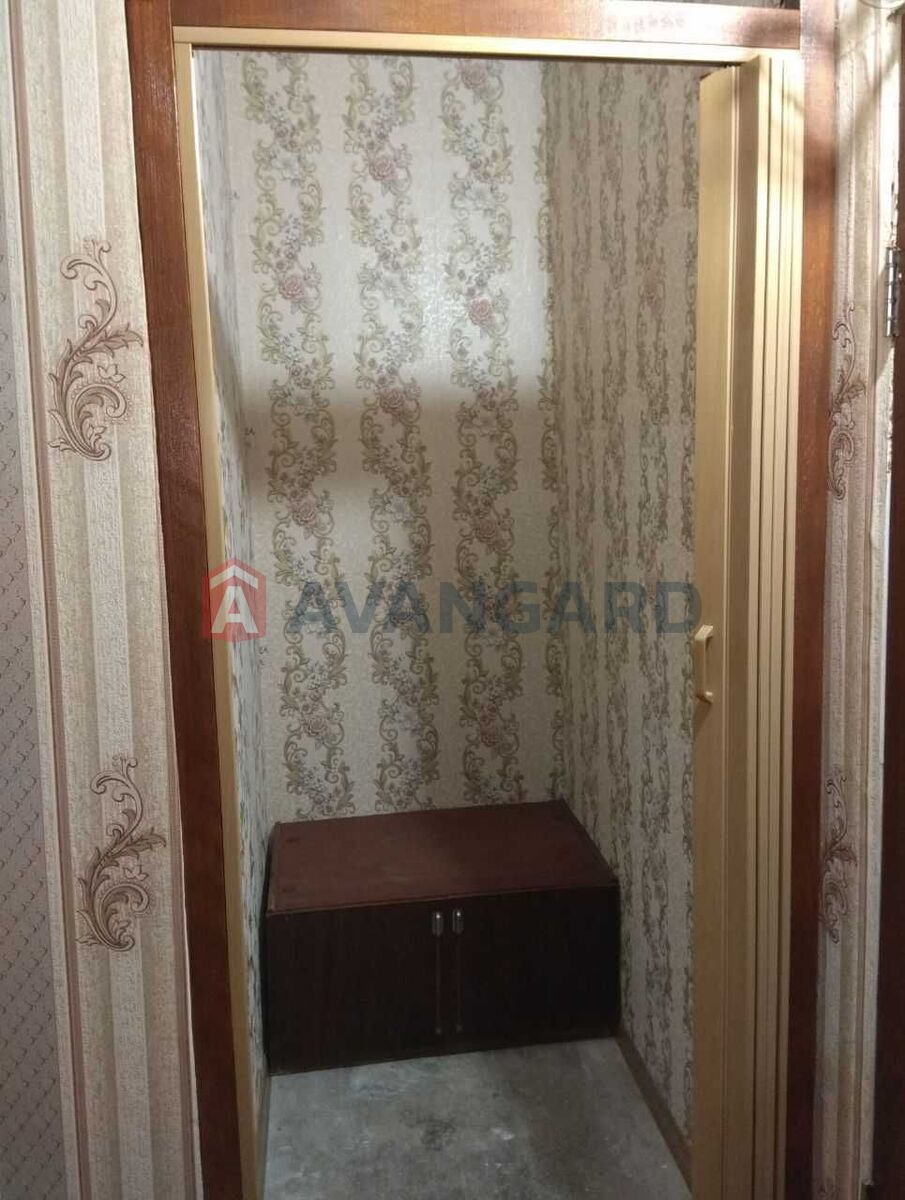 1 ��. ��������, 35/27/7 ��. �., 10/10 ������ ���� 9