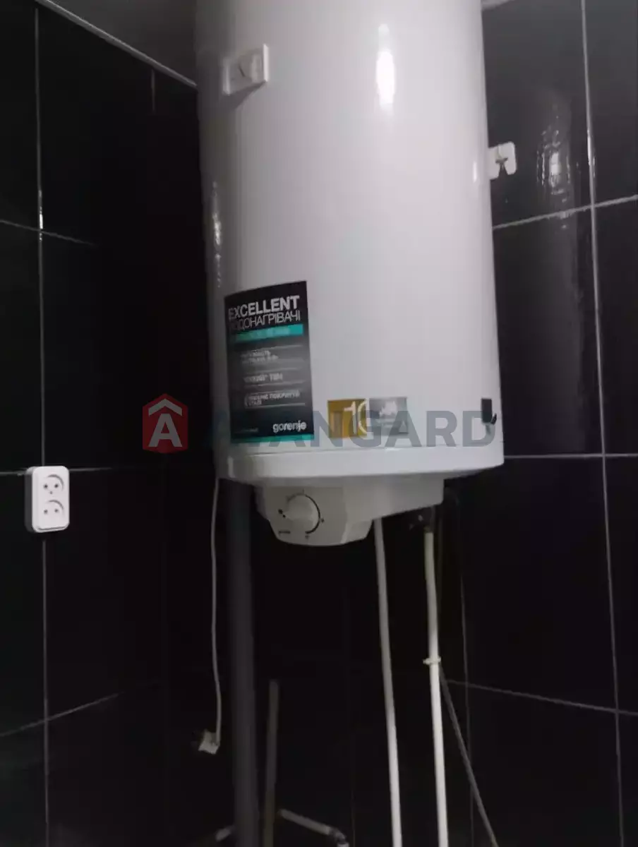 1 ��. ��������, 23/17/3 ��. �., 9/9 ������ ���� 7