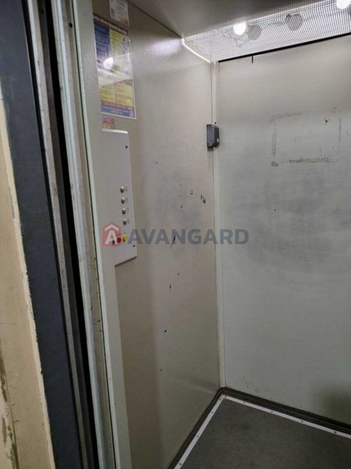 3 ��. ��������, 70/-/10 ��. �., 3/9 ������ ���� 18