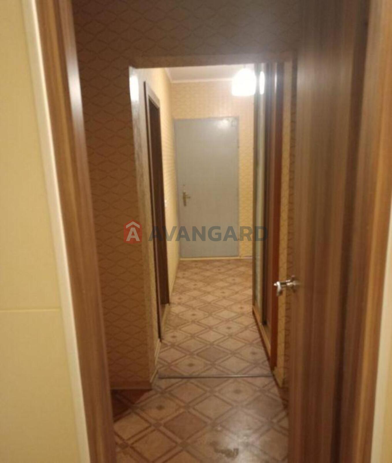 1 ��. ��������, 44/-/10 ��. �., 12/24 ������ ���� 3