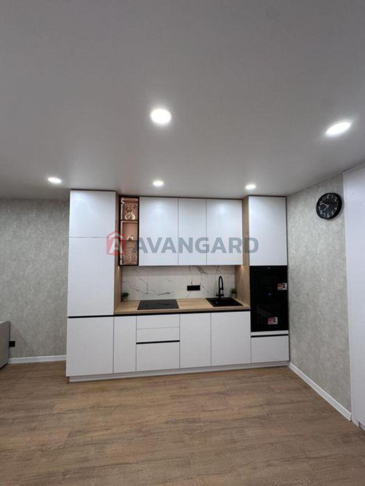 1 ��. ��������, 43/-/21 ��. �., 17/21 ������ ���� 6