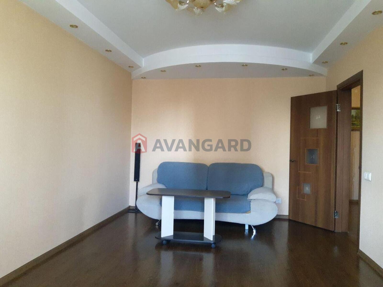 3 ����. ��������, 75/40/8 ��. �., 12/20 ���� ���� 3