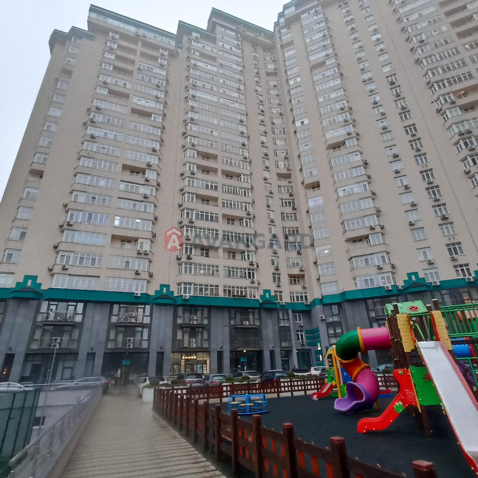 3 ��. ��������, 100/-/12 ��. �., 13/16 ������ ���� 26