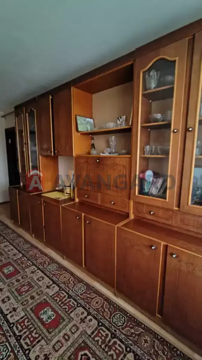 3 ��. ��������, 72/-/10 ��. �., 10/10 ������ ���� 10