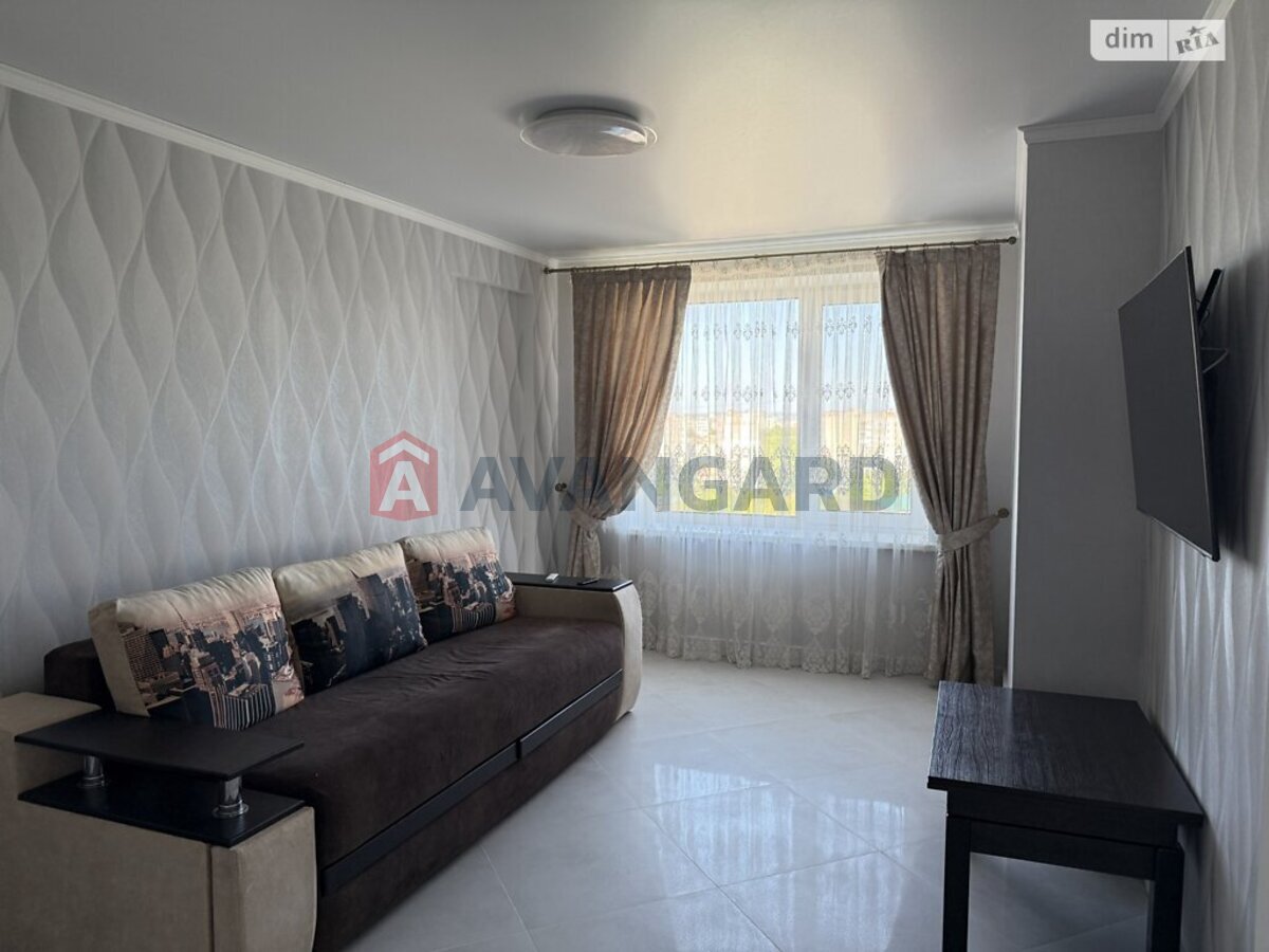 3 ����. ��������, 90/50/14 ��. �., 10/11 ���� ���� 1