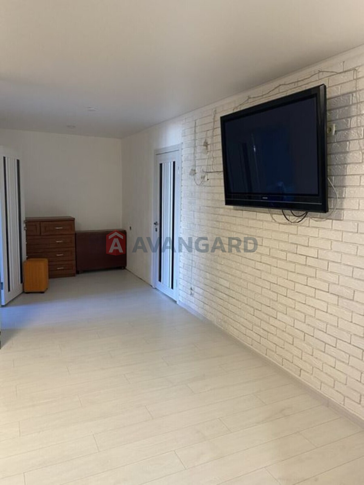 3 ��. ��������, 78/-/10 ��. �., 3/9 ������ ���� 2