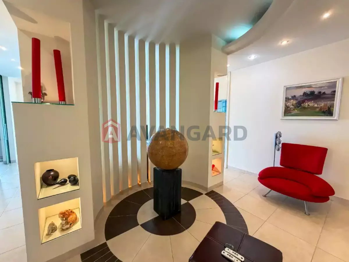 4 ��. ��������, 150/-/- ��. �., 8/14 ������ ���� 10