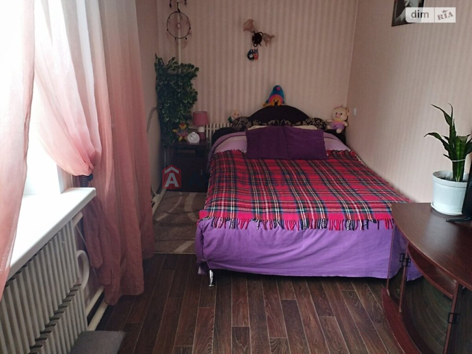 2 ��. ��������, 44/33/6 ��. �., 1/2 ������ ���� 8