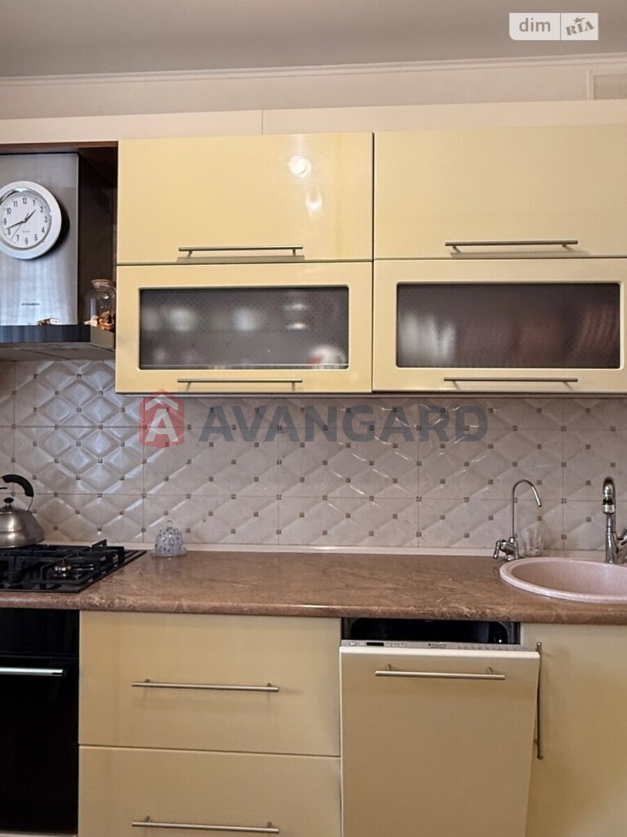 2 ��. ��������, 72/31/18 ��. �., 5/9 ������ ���� 25