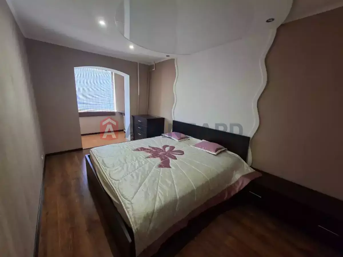 2 ��. ��������, 76/26/33 ��. �., 9/16 ������ ���� 11